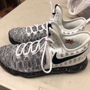 Nike Basketball Shoes